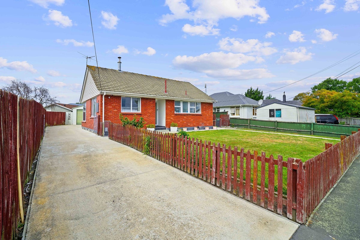 3 Portsmouth Street, Aranui, Christchurch - Carousel 2