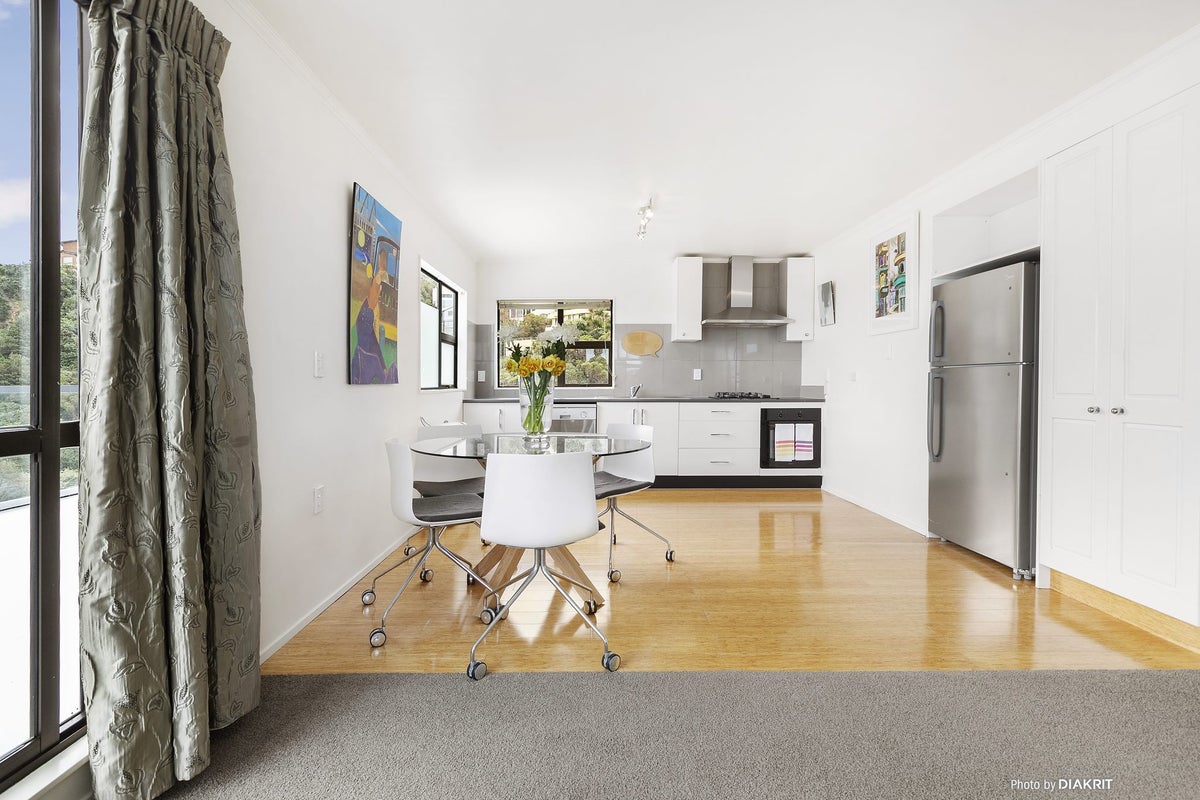 2/199 Townsend Road, Miramar, Wellington - Carousel 2