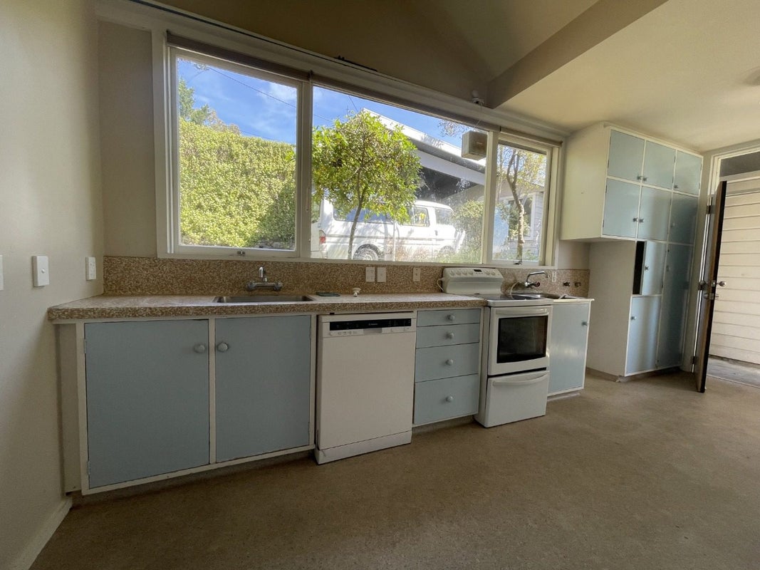 116 Moncks Spur Road, Redcliffs, Christchurch - Carousel 2