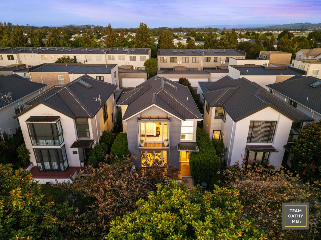 7 Popokatea Drive, Takanini, Auckland - Carousel 50