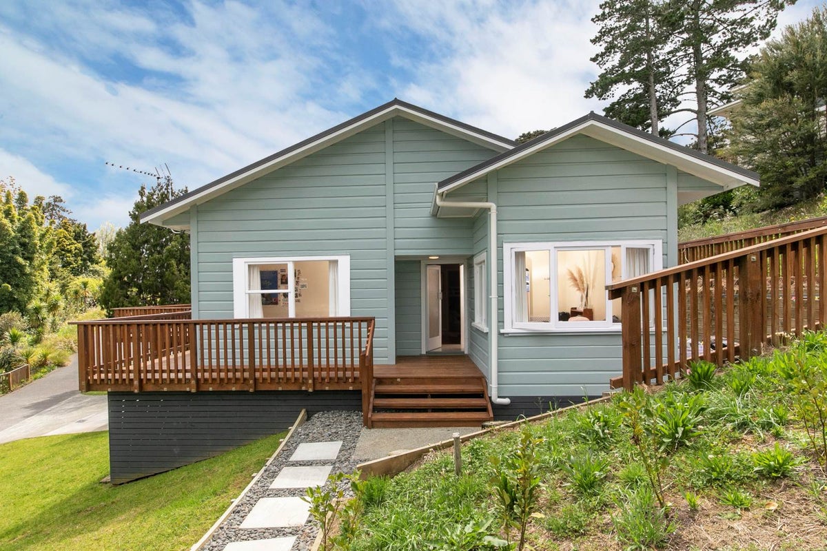 518D West Coast Road, Oratia, Auckland - Carousel 2