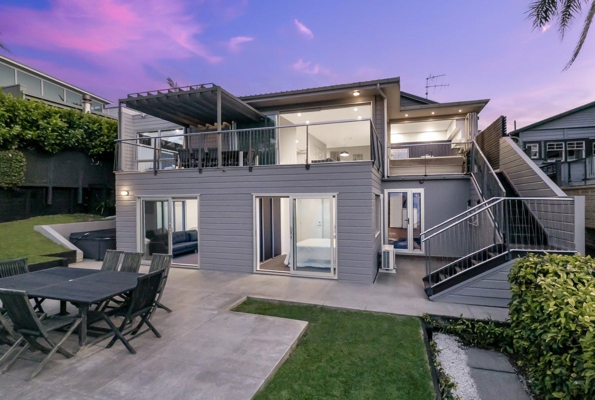 51 St Michaels Avenue, Point Chevalier, Auckland - Carousel 2