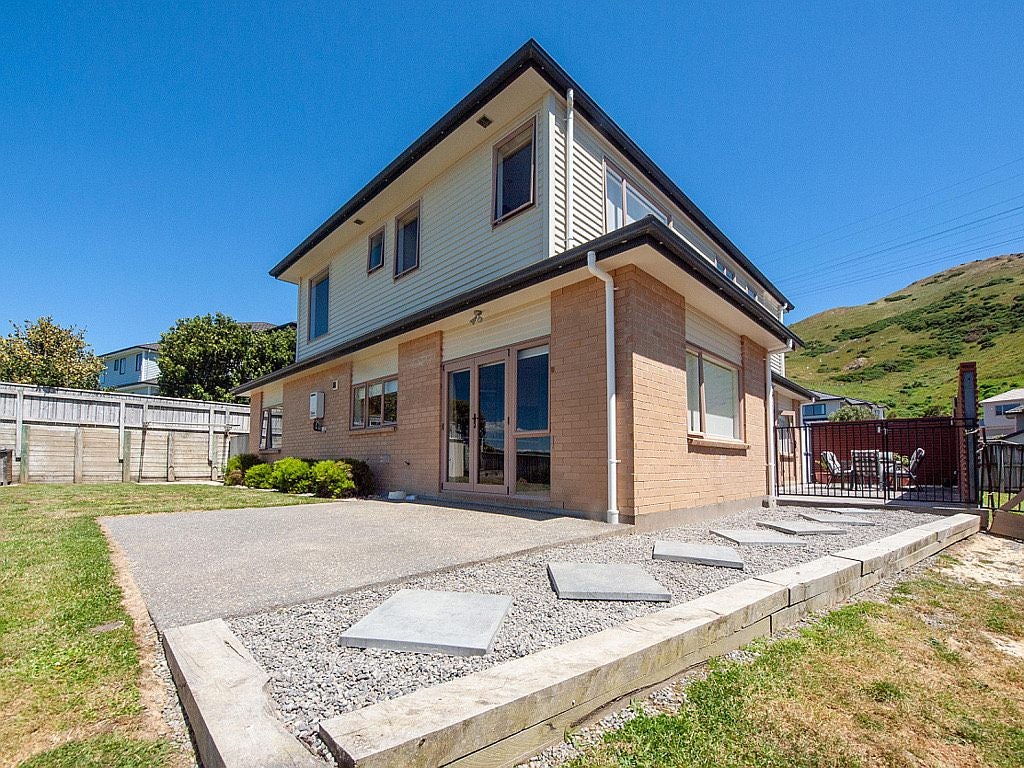 43 Erlestoke Crescent, Churton Park, Wellington - Carousel 1