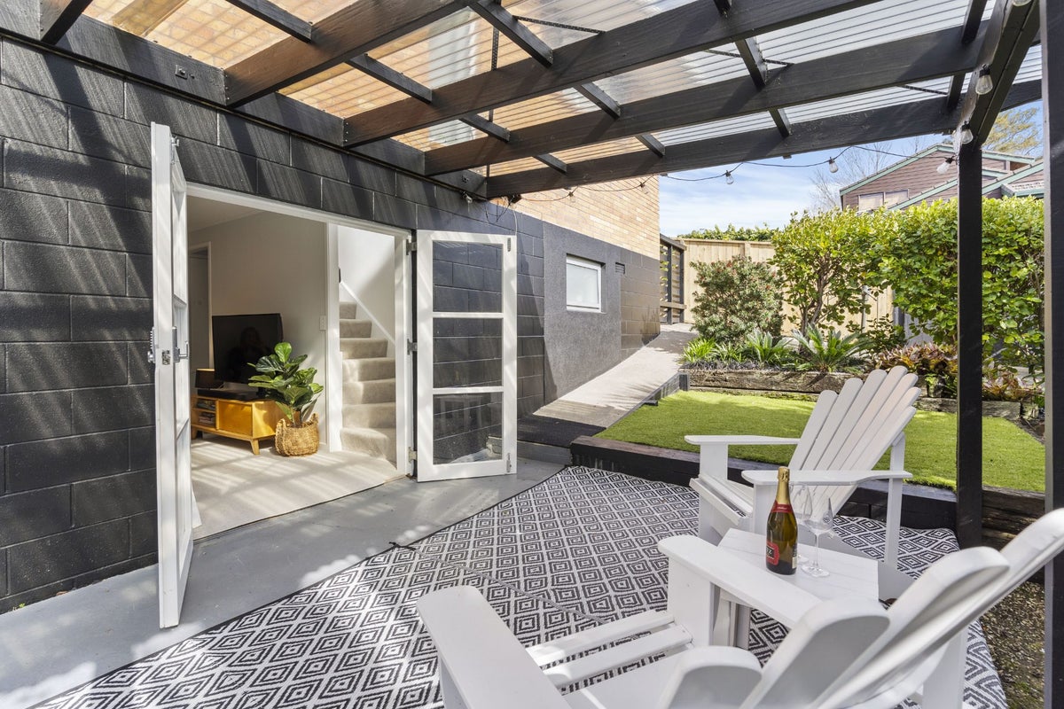 3/62 Uxbridge Road, Howick, Auckland - Carousel 18