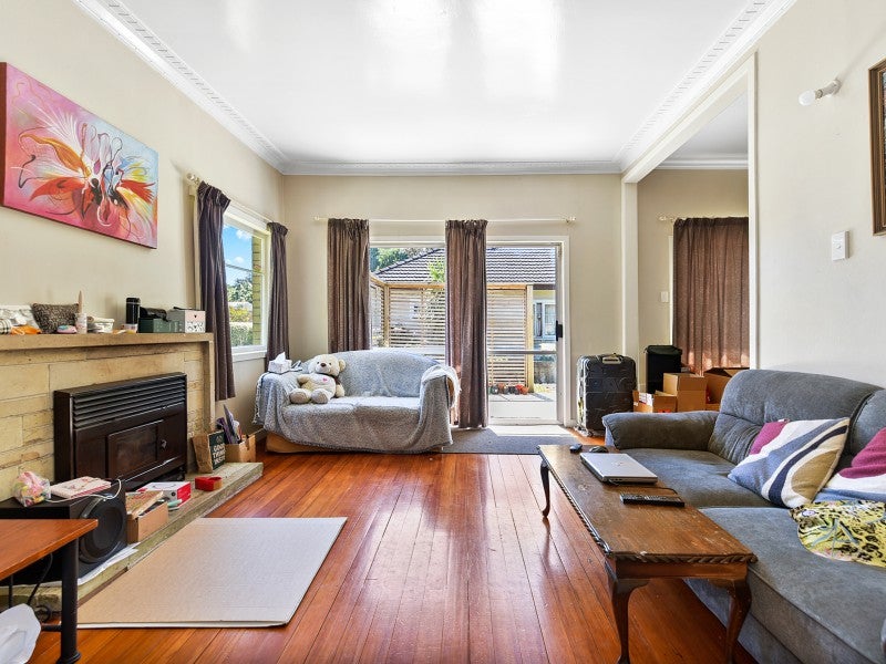 20 Opoia Road, Hamilton East, Hamilton - Carousel 2
