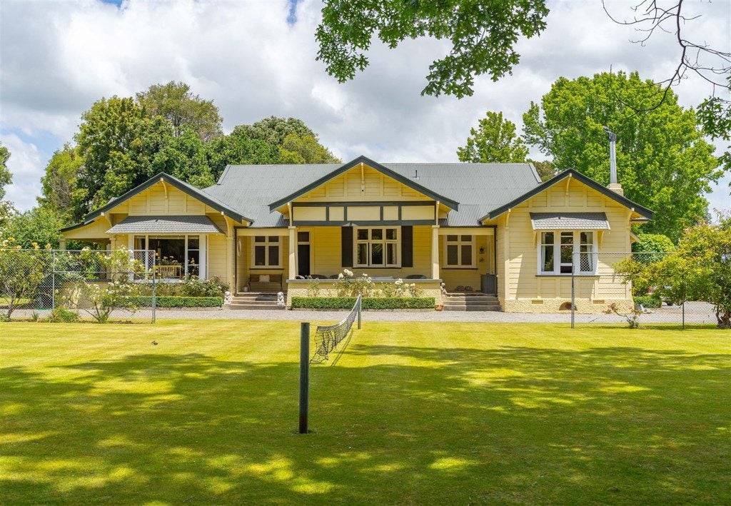 35A Miro Street, Lansdowne, Masterton - Carousel 1