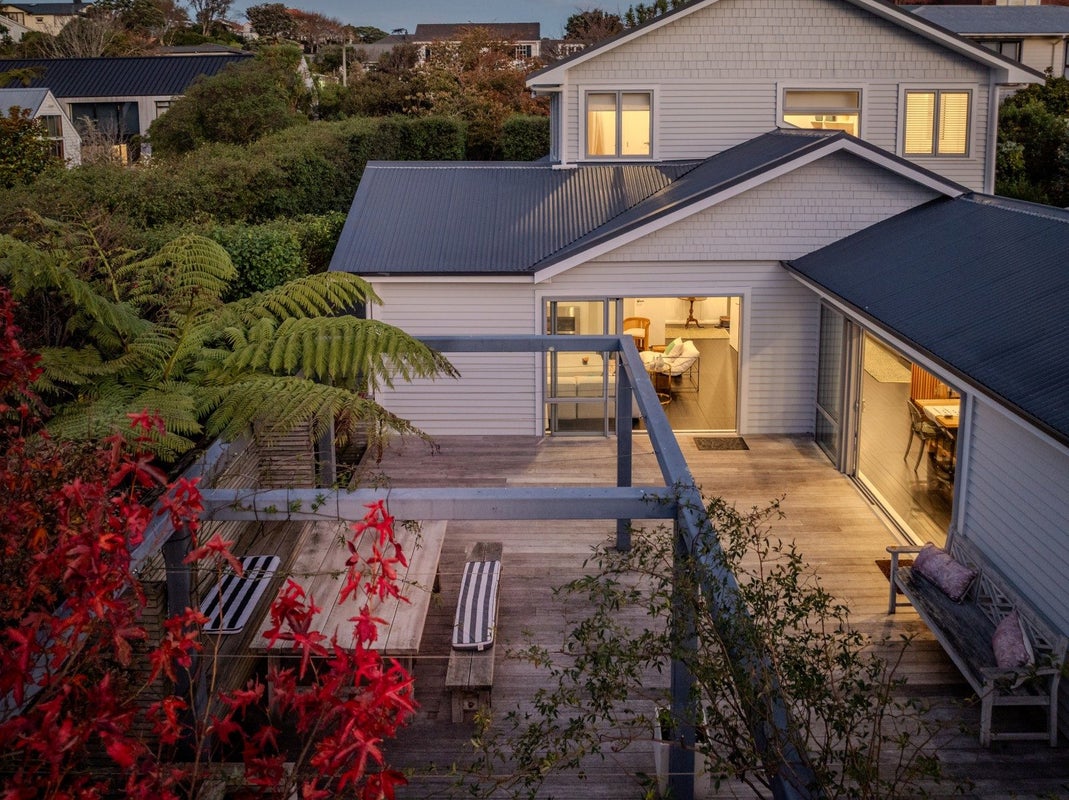 8 Lochiel Road, Khandallah, Wellington - Carousel 2