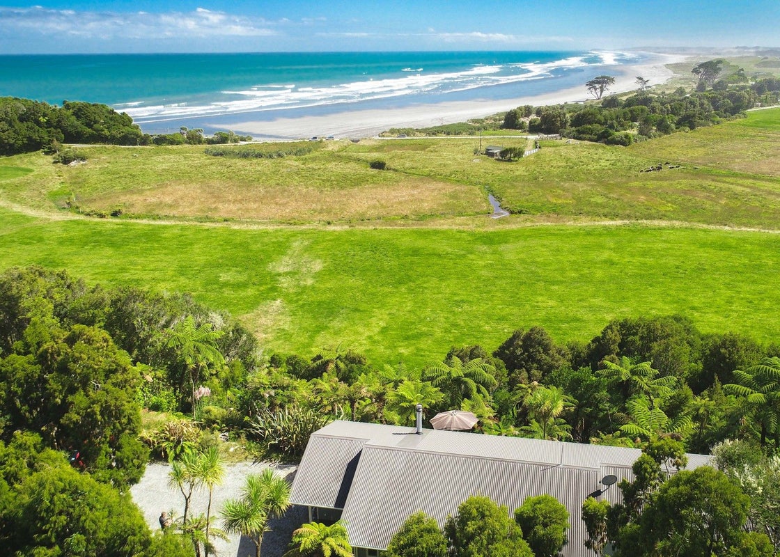 17 Fairburn Place, CHARLESTON, CAPE FOULWIND - Carousel 2