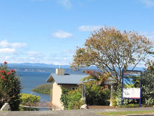 51 Wakeman Road, Acacia Bay, Taupo - Carousel 24