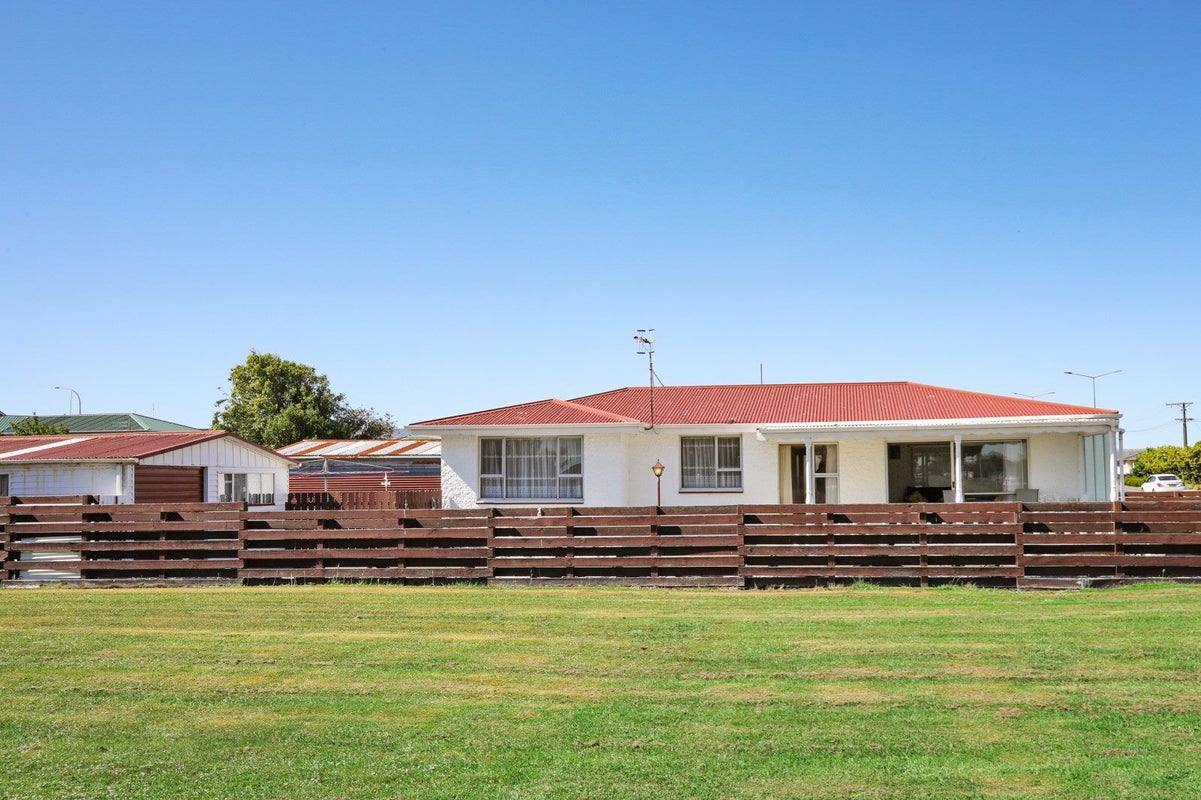 546 Elles Road, Kingswell, Invercargill - Carousel 1