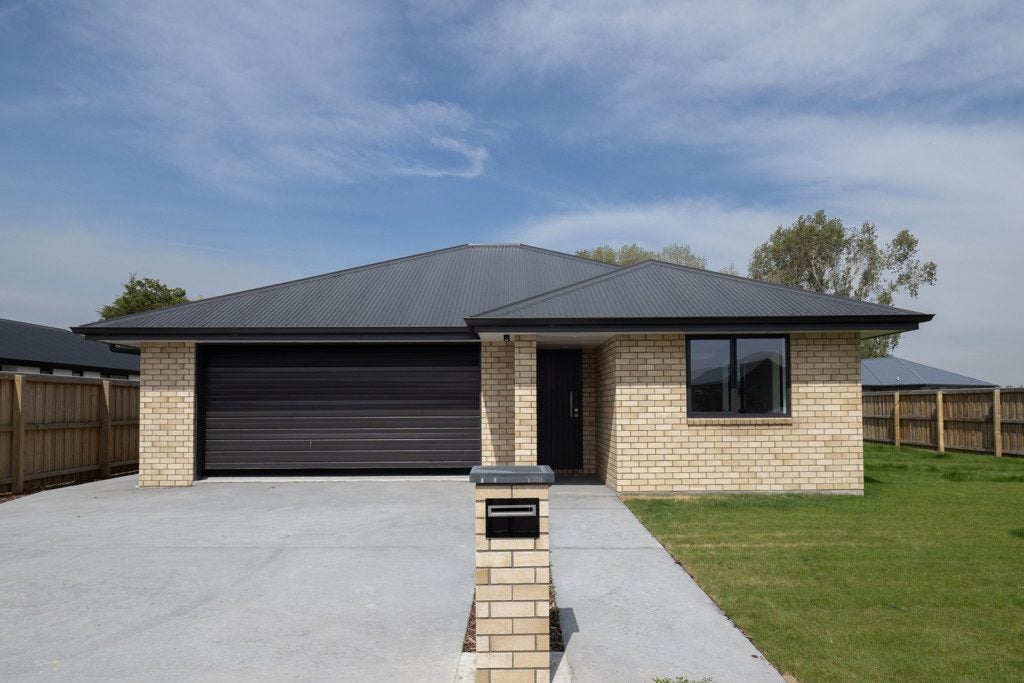 5 Strowan Avenue, Elgin, Ashburton - Carousel 1