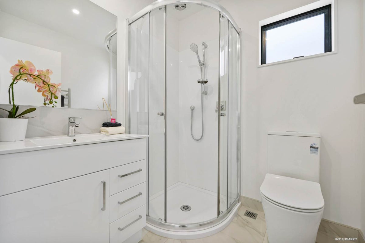 37 Hearth Street, Flat Bush, Auckland - Carousel 6
