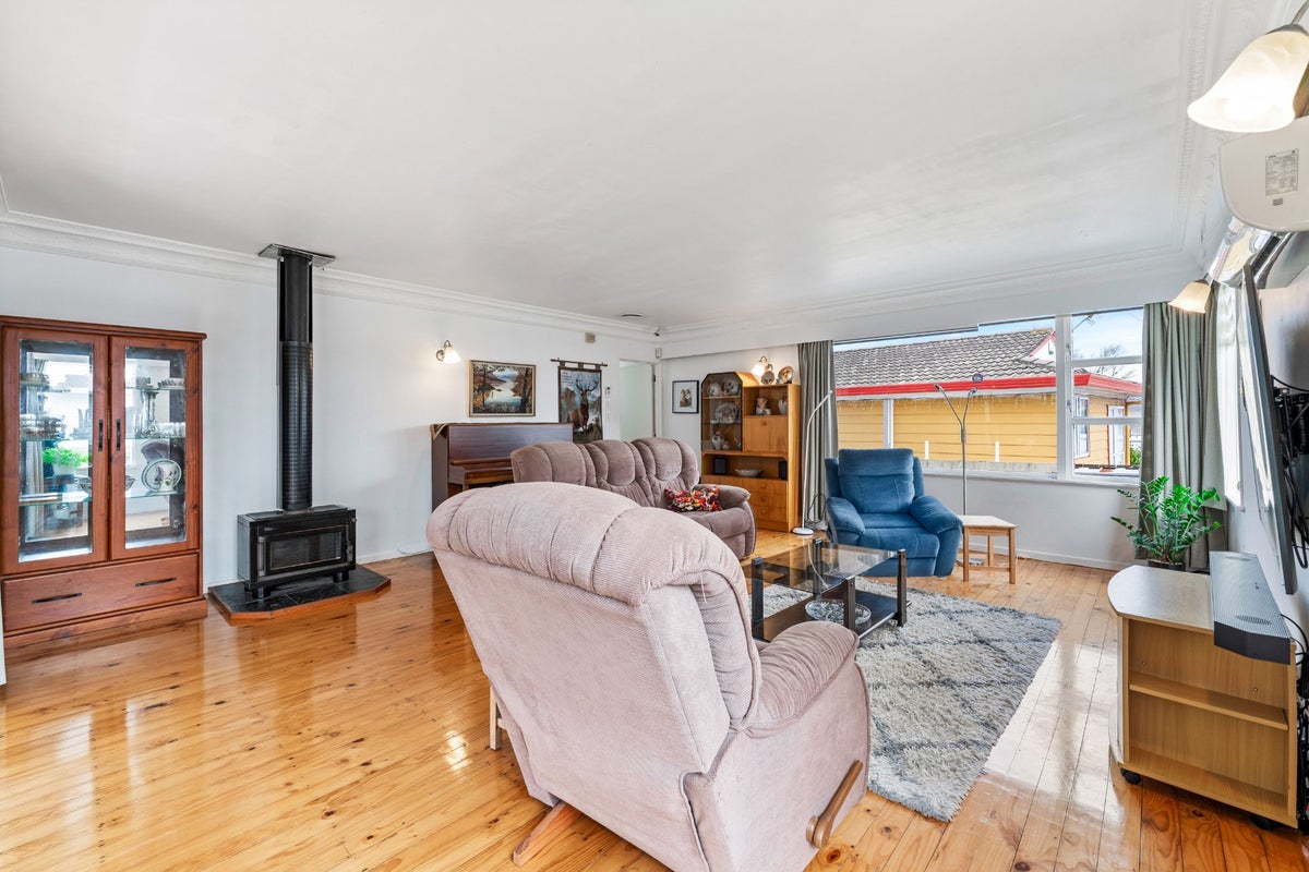 129 Canal Road, Avondale, Auckland - Carousel 2