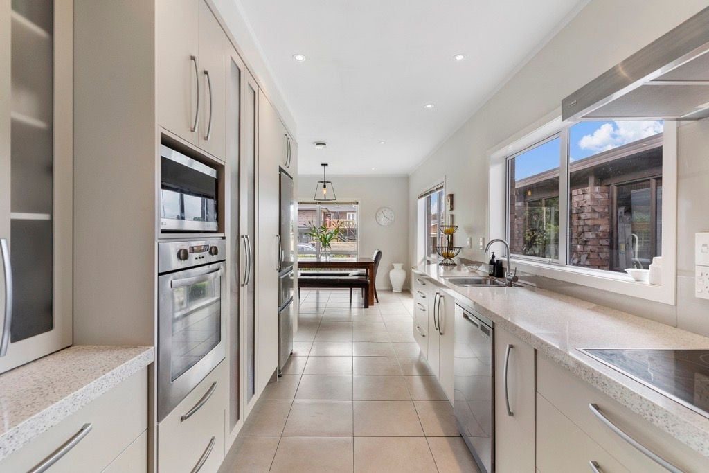 9 Culver Terrace, Howick, Auckland - Carousel 2
