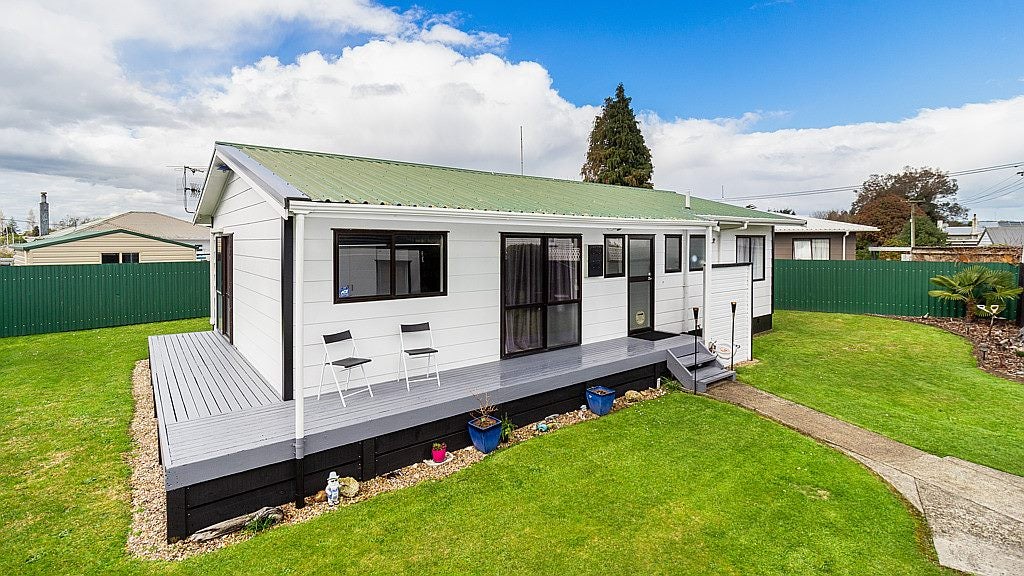23B Steeles Lane, Western Heights, Rotorua - Carousel 1