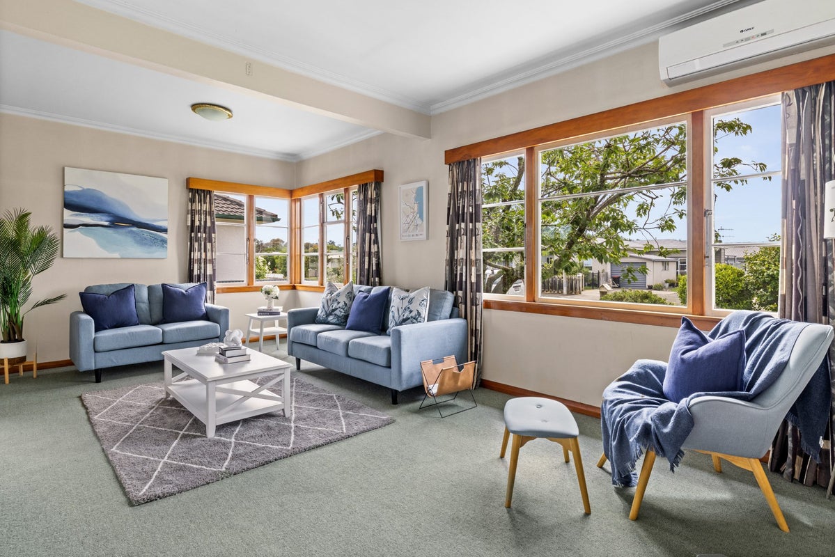 25A Cassino Crescent, Onekawa, Napier - Carousel 1