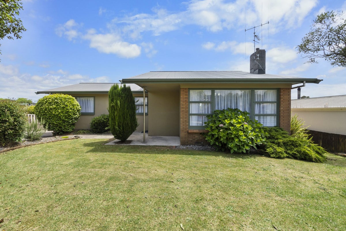 19 Pelorus Street, Glenview, Hamilton - Carousel 1