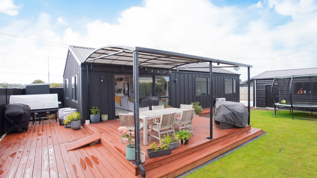 11 Moa Street, Waikiwi, Invercargill - Carousel 1