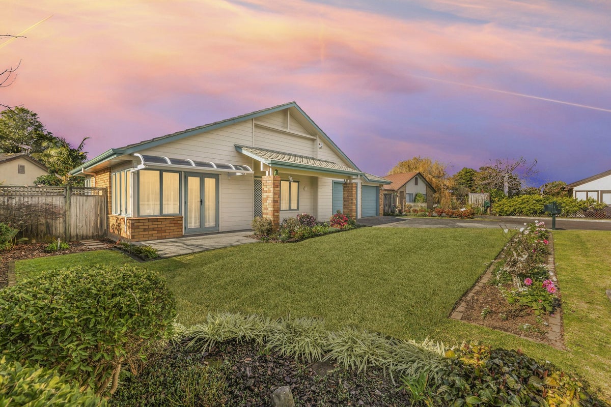 125 Riverton Drive, Randwick Park, Auckland - Carousel 2