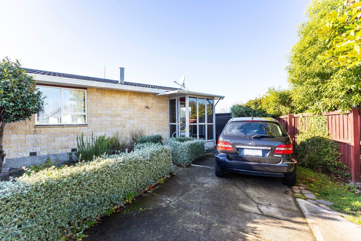 1/6a CHIPPING LANE, Redwood, Christchurch - Carousel 16