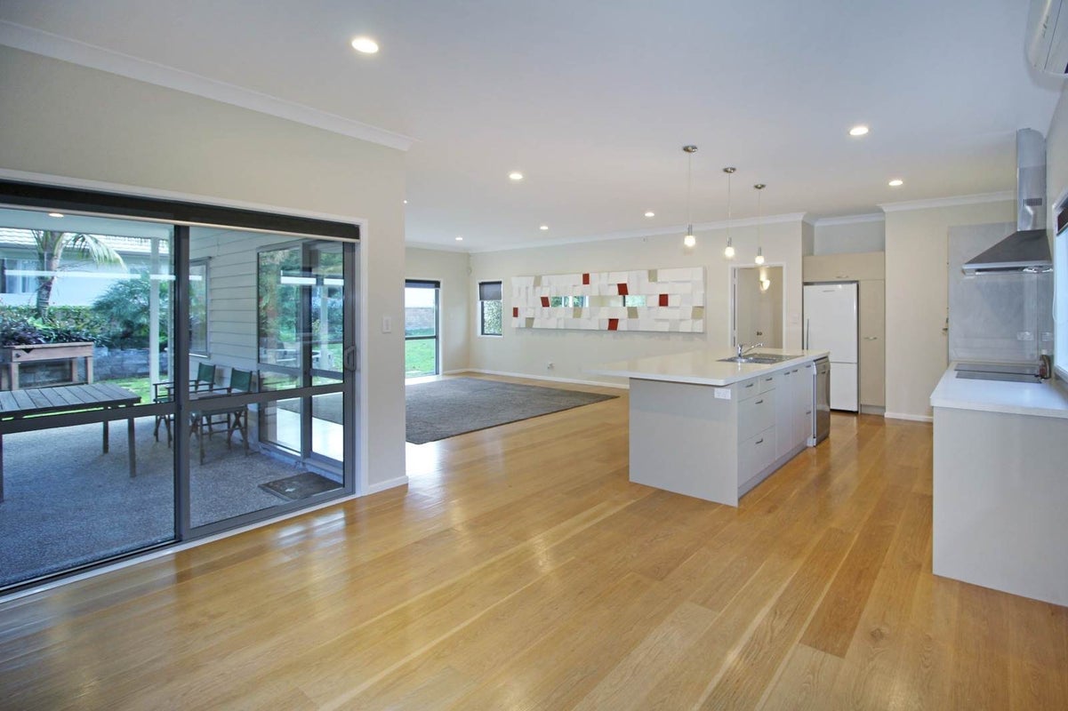 14A Tawera Road, Greenlane, Auckland - Carousel 2