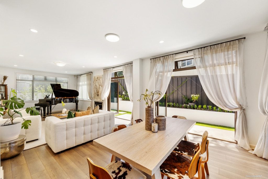 105F Wheturangi Road, Greenlane, Auckland - Carousel 2