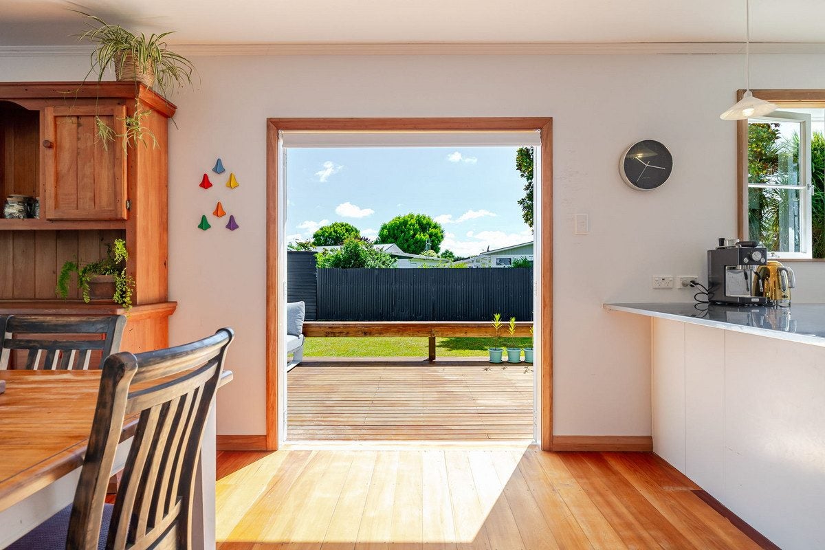 28 Winchester Street, Awapuni, Palmerston North - Carousel 1