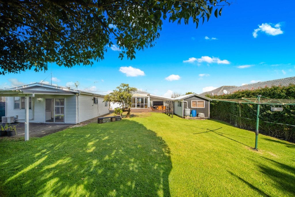 14 Camp Road, Mount Wellington, Auckland - Carousel 2