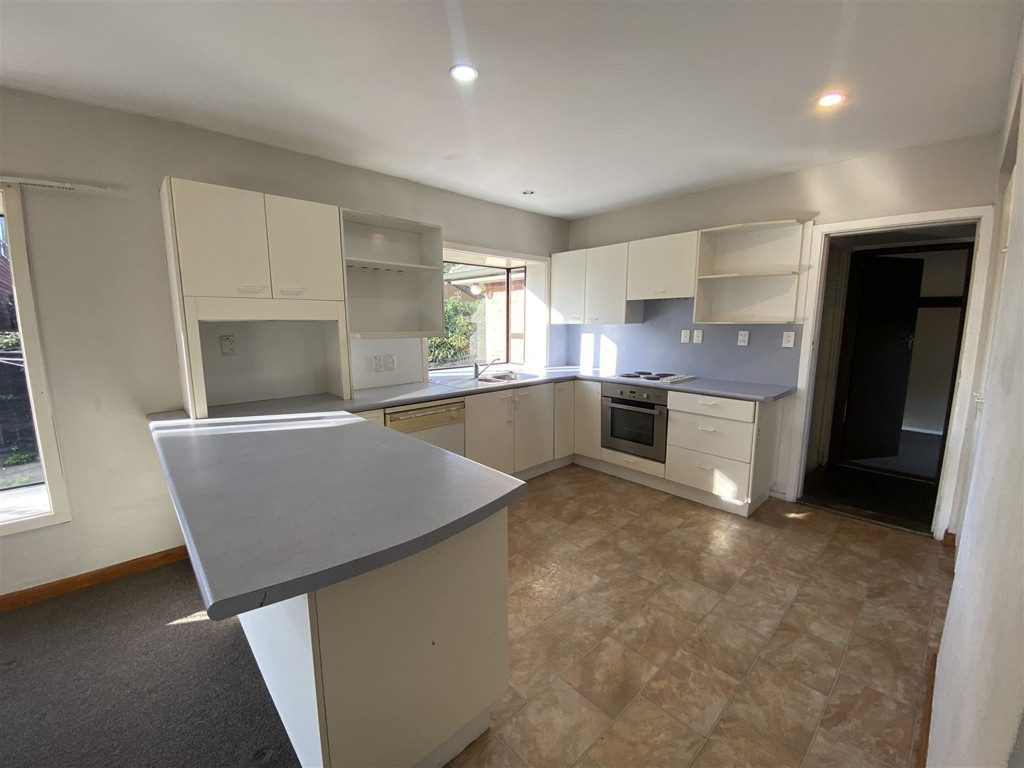 6 Wyatt Place, Russley, Christchurch - Carousel 2