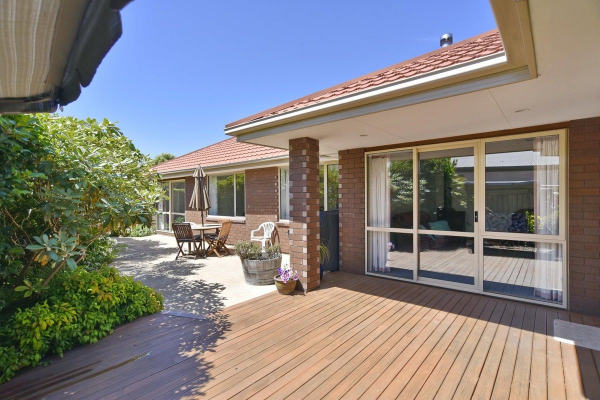 4 Wilmington Place, Shirley, Christchurch - Carousel 1