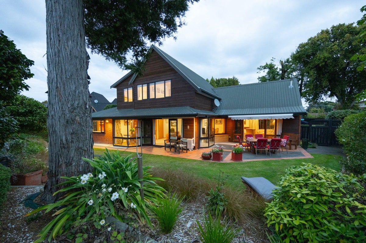 1 Caccia Birch Lane, Hokowhitu, Palmerston North - Carousel 1