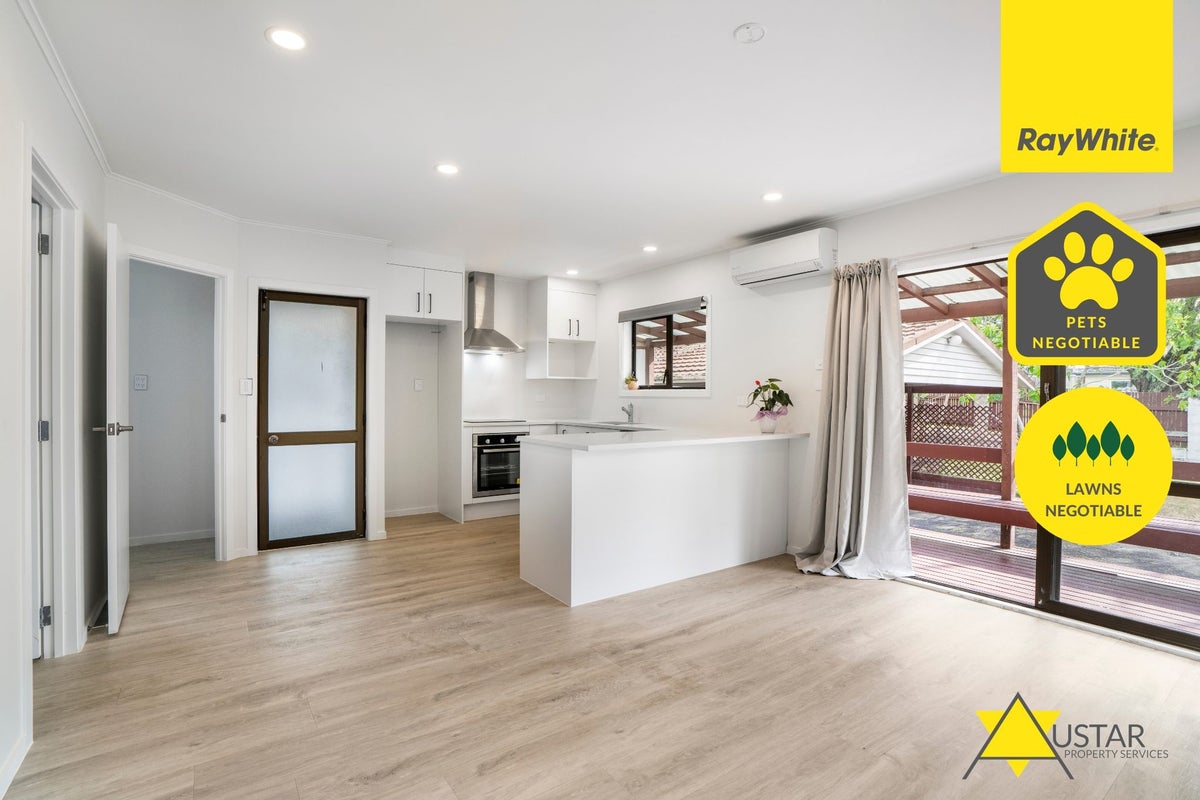 2/4 Arran Street, Avondale, Auckland - Carousel 1