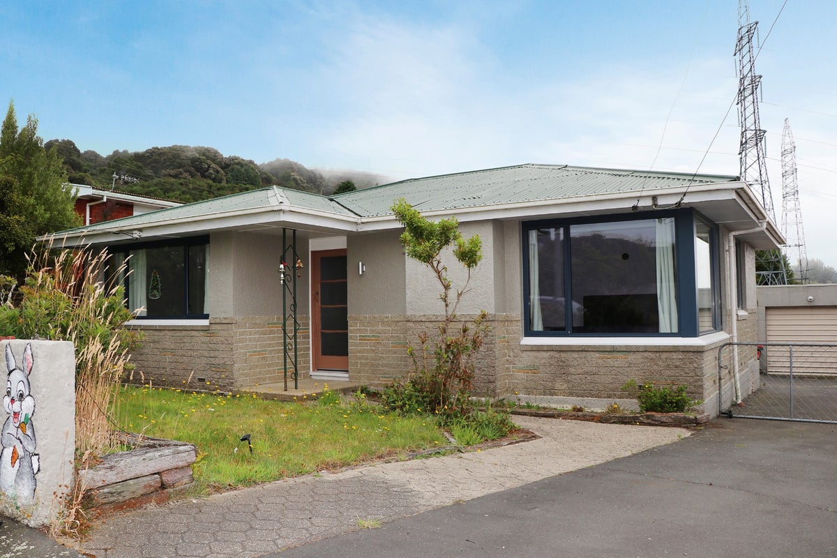 39 Stephen Street, Halfway Bush, Dunedin - Carousel 1