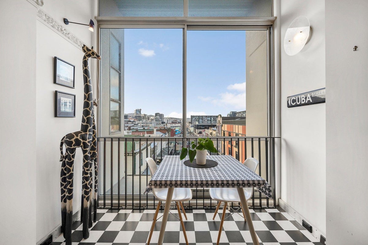 2F/51 Webb Street, Mount Cook, Wellington - Carousel 2