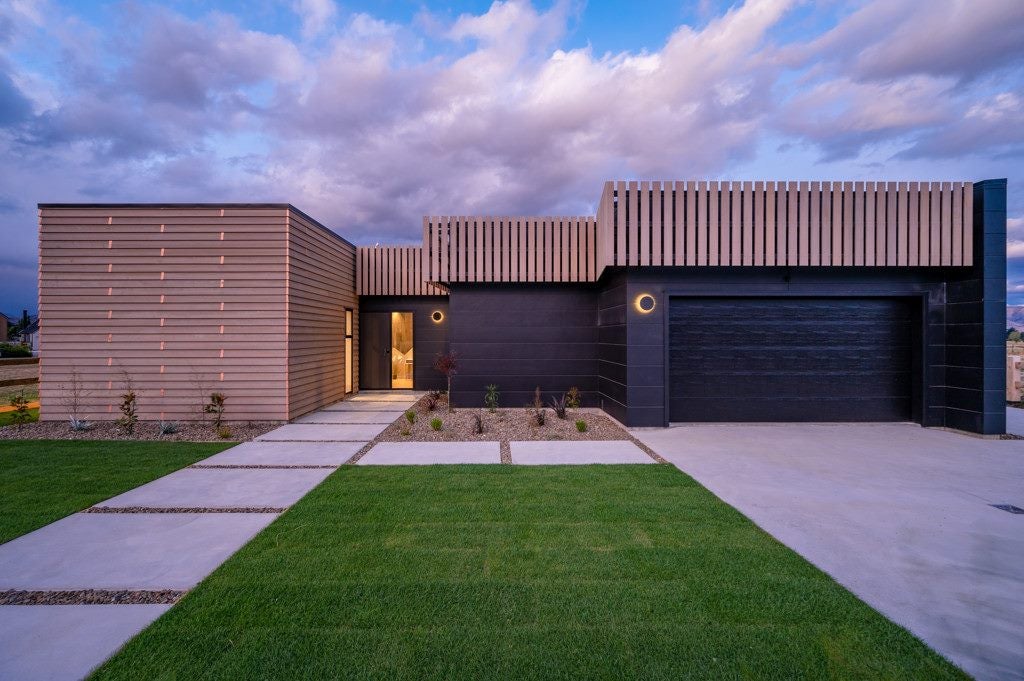 21 Deans Drive, Wanaka - Carousel 2