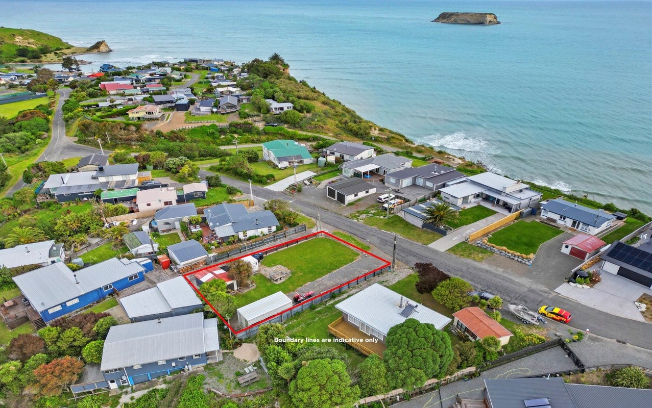 14 Hall Street, Motunau, Greta Valley - Carousel 1