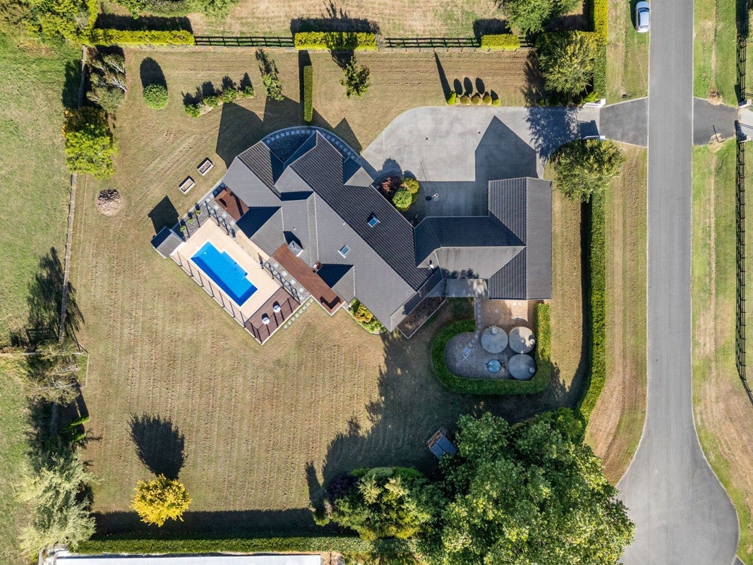 16 Stableford Lane, Tamahere, Hamilton - Carousel 2