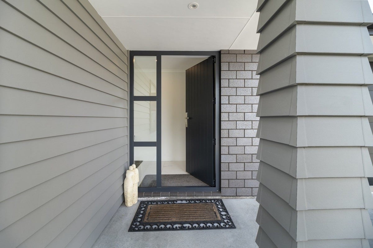 5 Mackillop Way, Brooklands, New Plymouth - Carousel 2