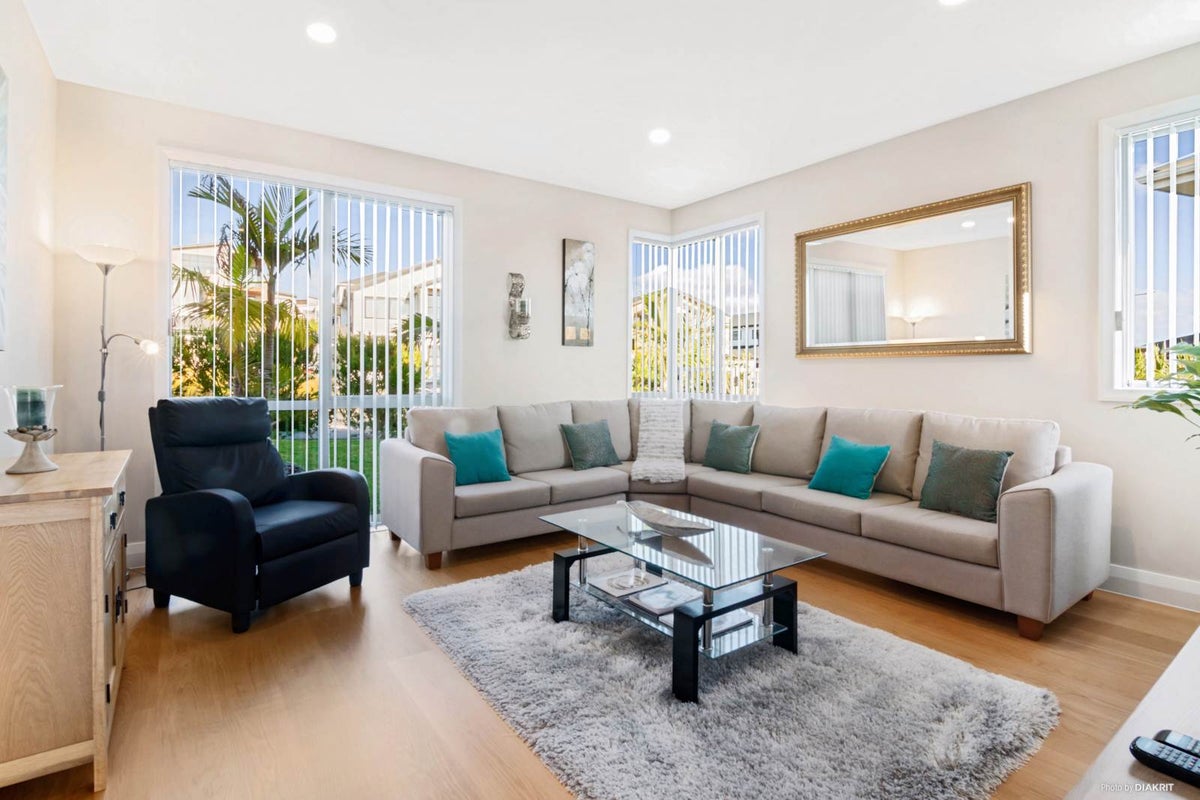 29 Bounty Road, Long Bay, Auckland - Carousel 2
