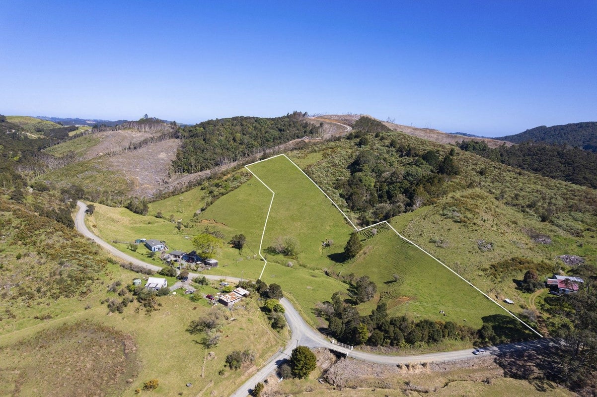 496A Backriver Road, Mangonui, Mangonui - Carousel 1