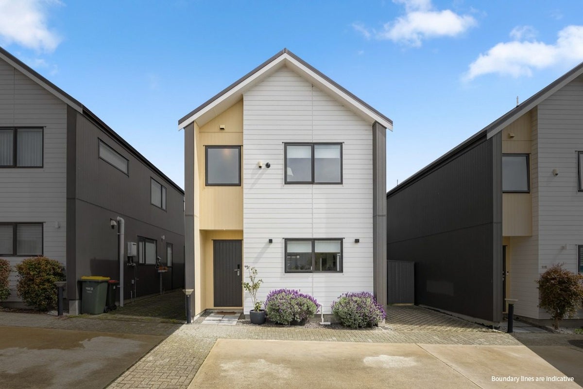 14B Kelwyn Road, Kelston, Auckland - Carousel 2