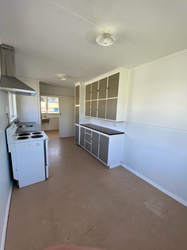 8 Norrie Street, Bader, Hamilton - Carousel 9