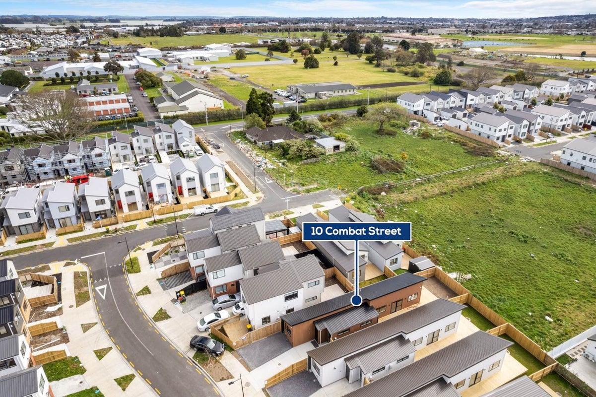 10 Combat Street, Papakura, Papakura - Carousel 2