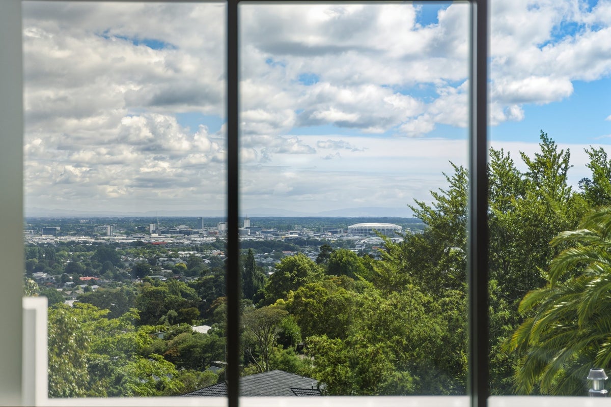 37 MacMillan Avenue, Cashmere, Christchurch - Carousel 2