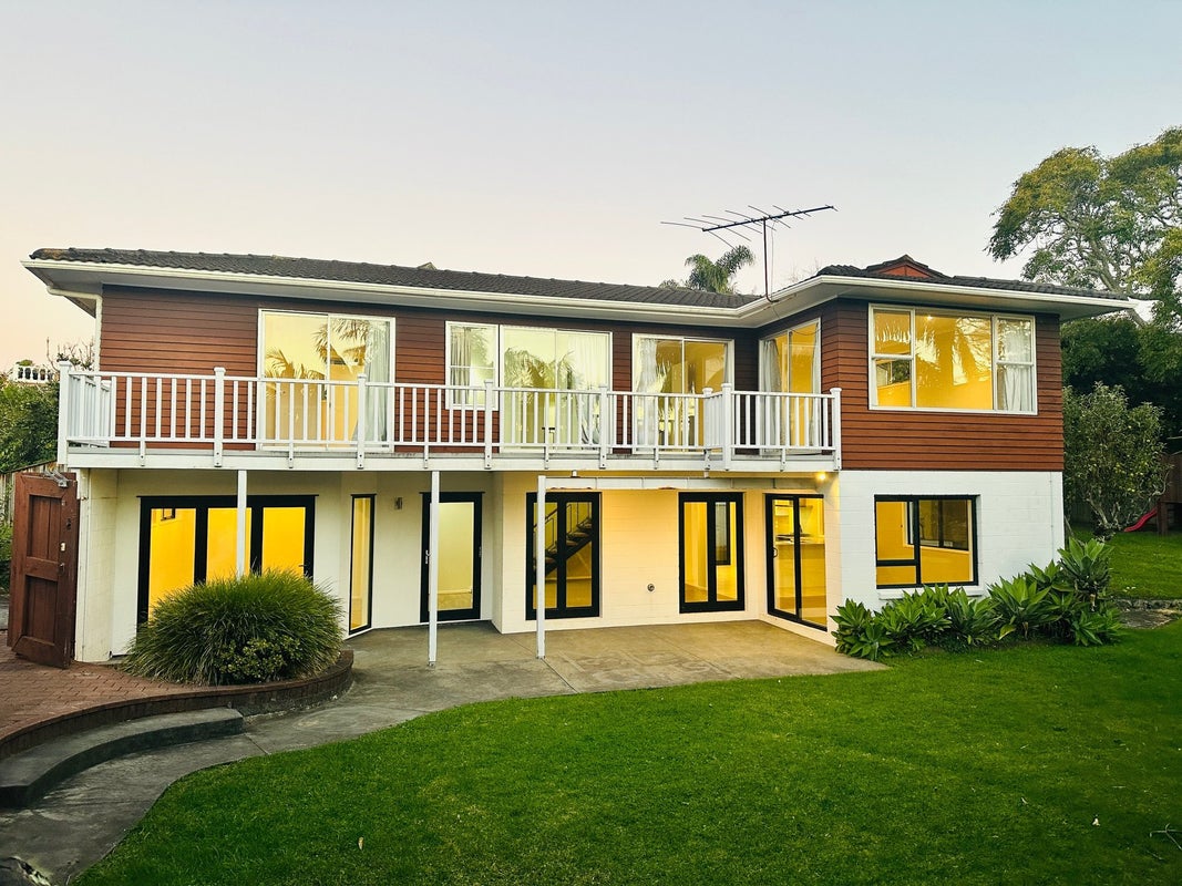 17 Tercel Place, Sunnyhills, Auckland - Carousel 1