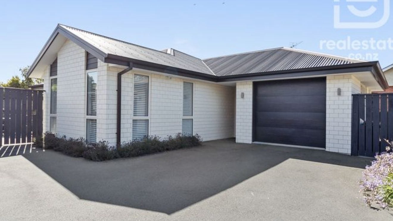 2/253 Otipua Road, Highfield, Timaru - Carousel 1