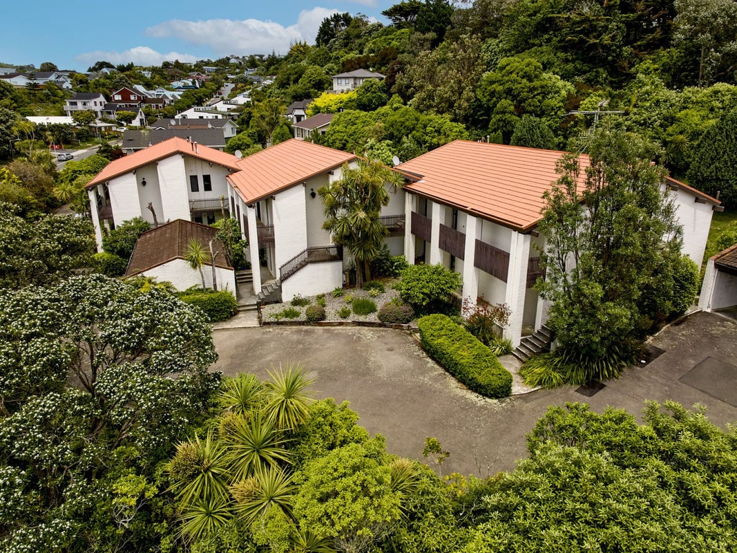 141B Churton Drive, Churton Park, Wellington - Carousel 1