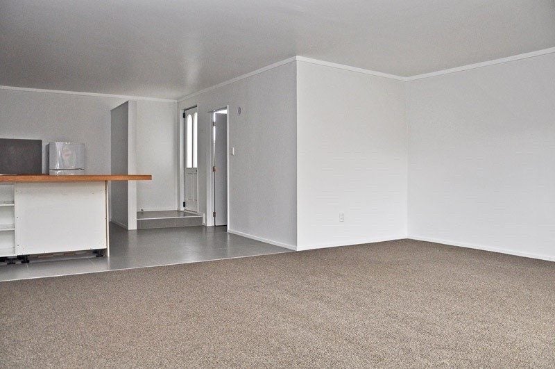 11 Coralsea Way, Arkles Bay, Whangaparaoa - Carousel 2