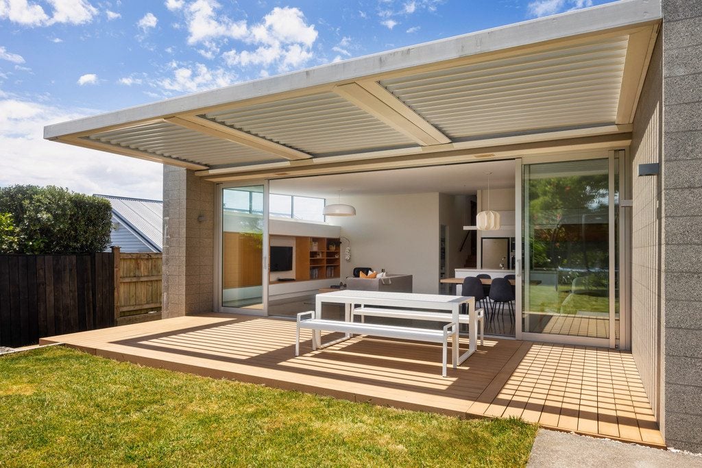 28 Parkdale Road, Mount Albert, Auckland - Carousel 1