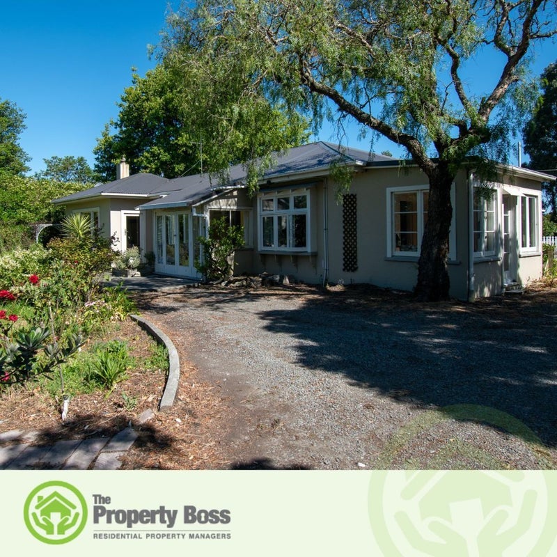 92 Amberley Beach Road, Amberley, Amberley - Carousel 1